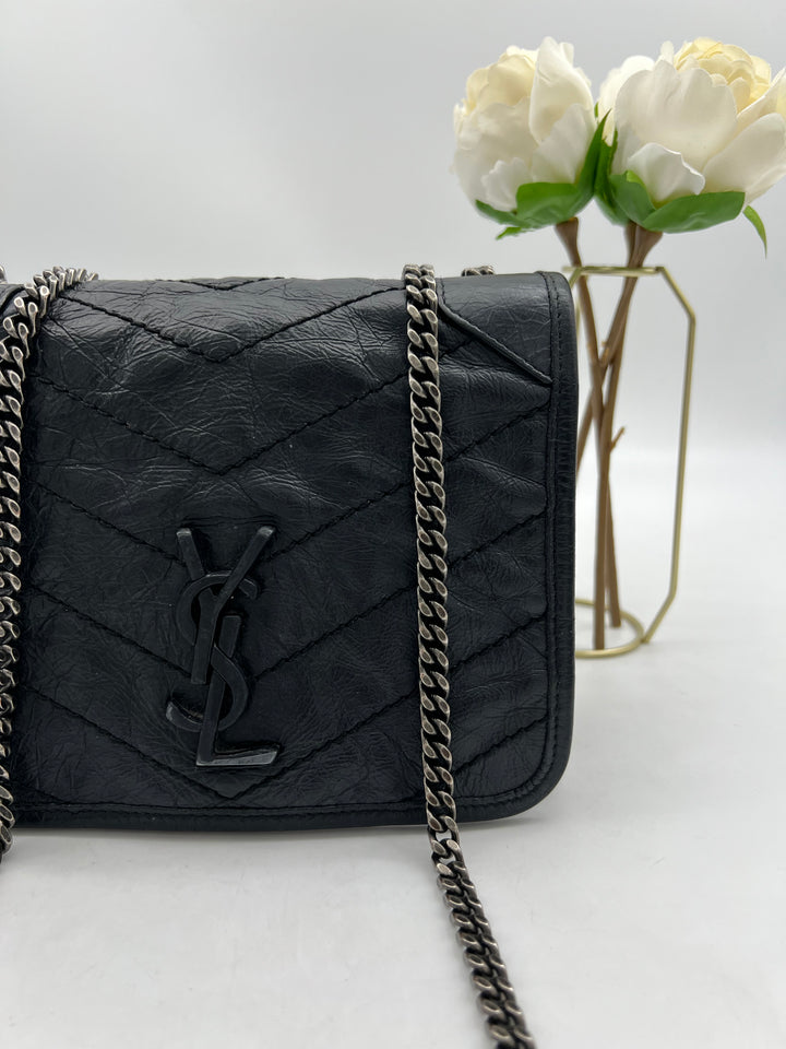 YVES STAINT LAURENT NIKKI CHAIN SHOULDER BAG