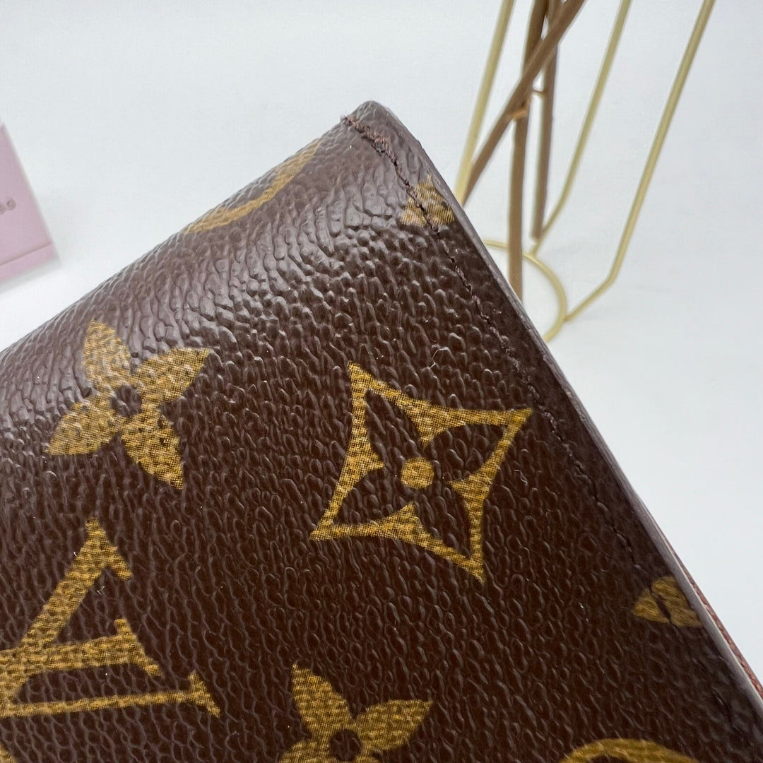 LOUIS VUITTON WALLET MONOGRAM