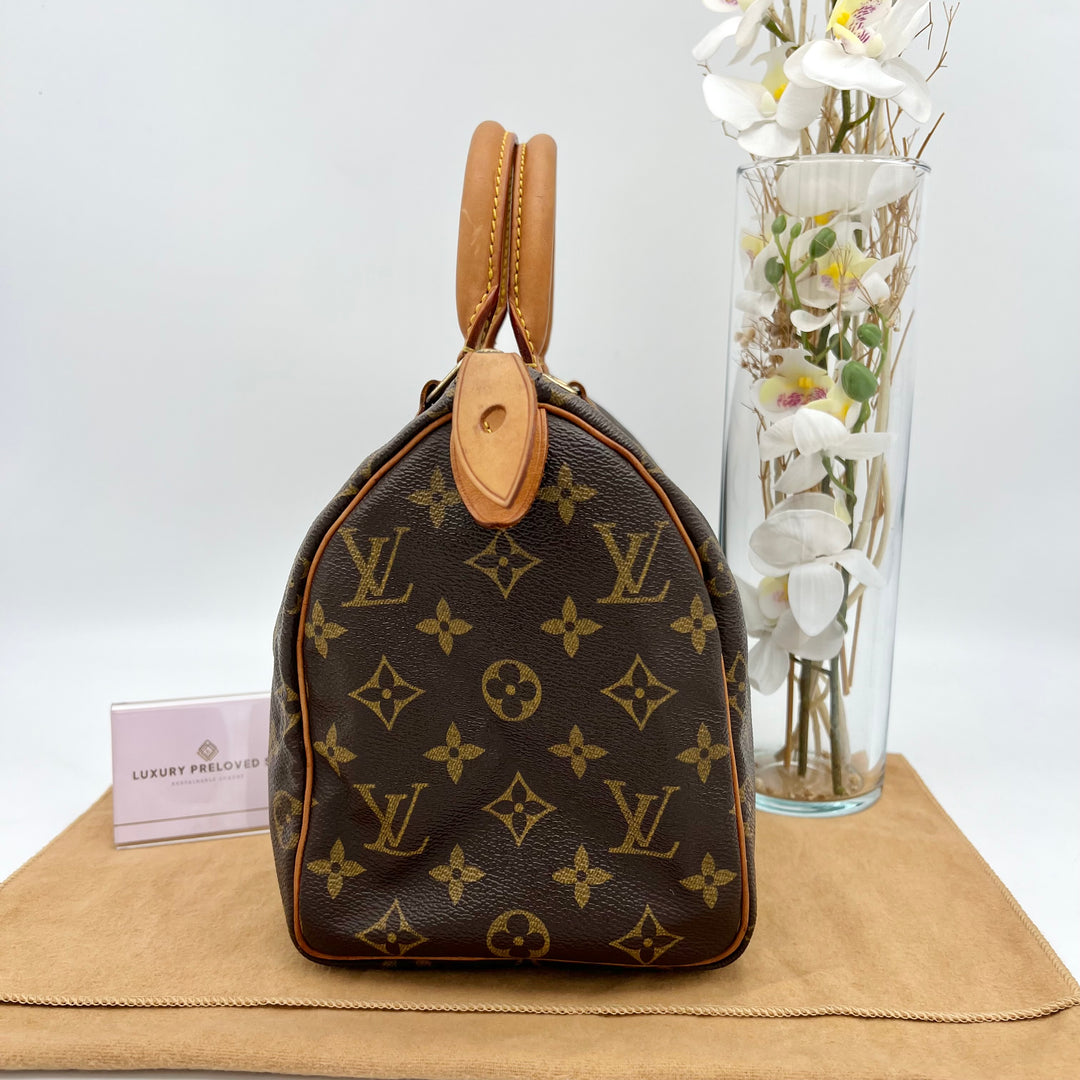 LOUIS VUITTON SPEEDY 25 MONOGRAM