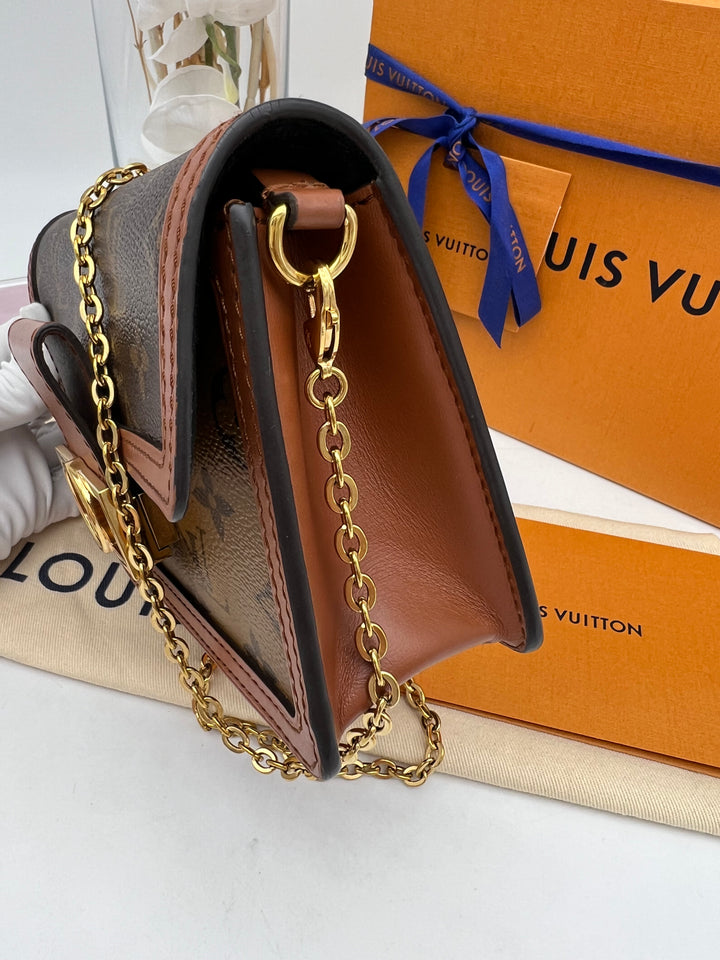 LOUIS VUITTON DAUPHINE WALLET ON CHAIN (RFID)