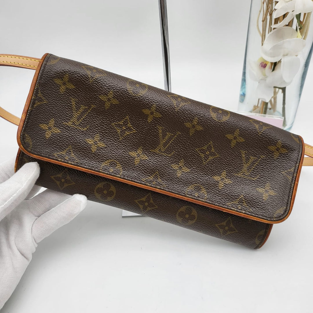 LOUIS VUITTON TWIN POCHETTE GM