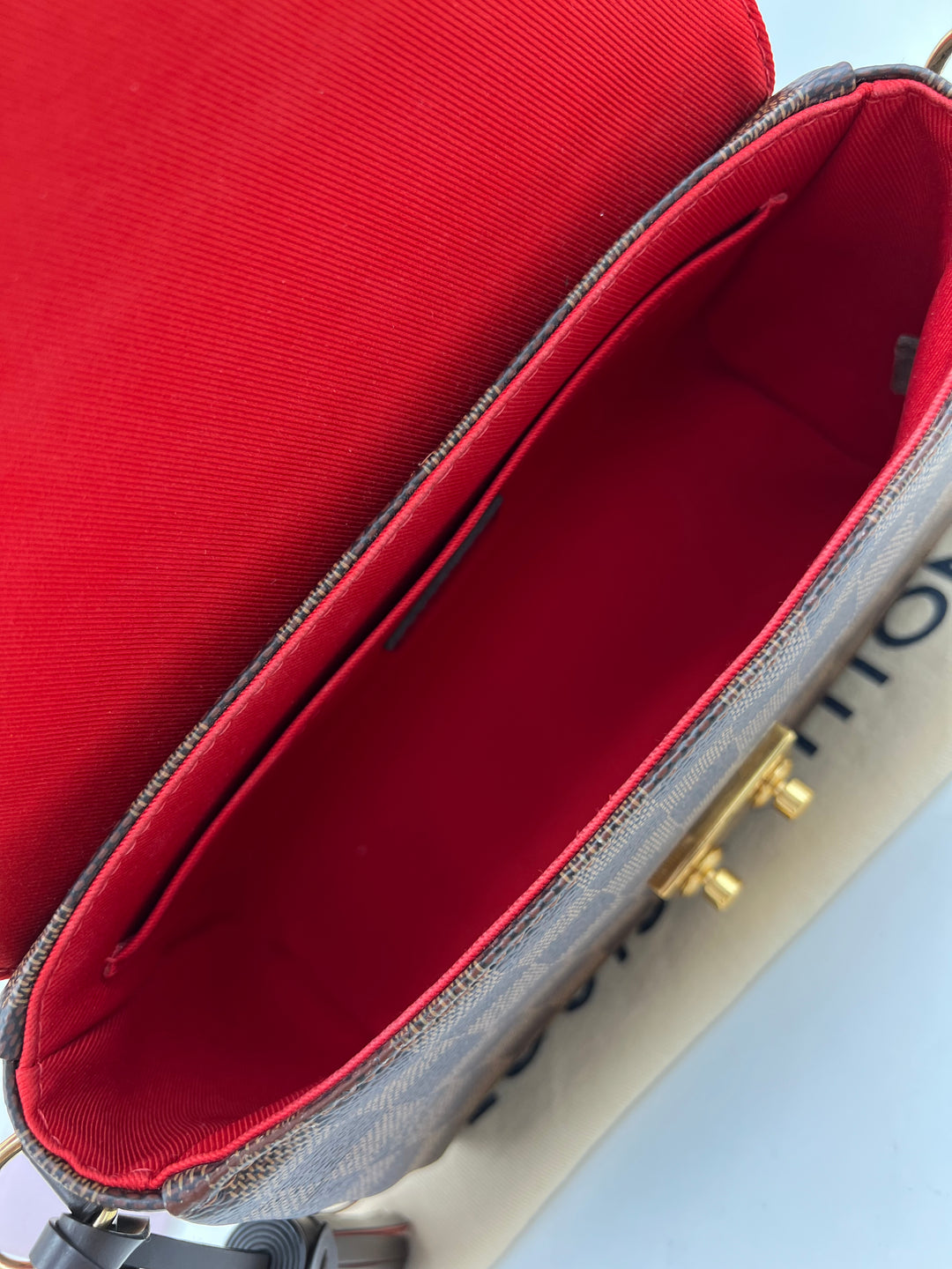 LOUIS VUITTON CROISETTE DAMIER