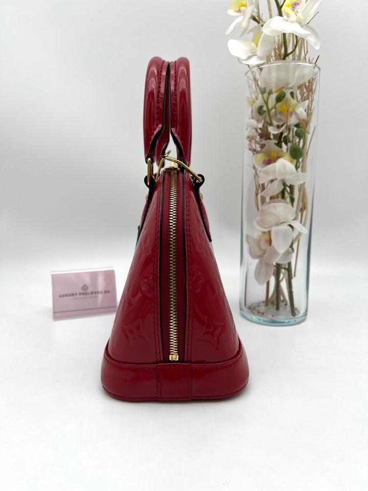 LOUIS VUITTON ALMA BB VERNIS