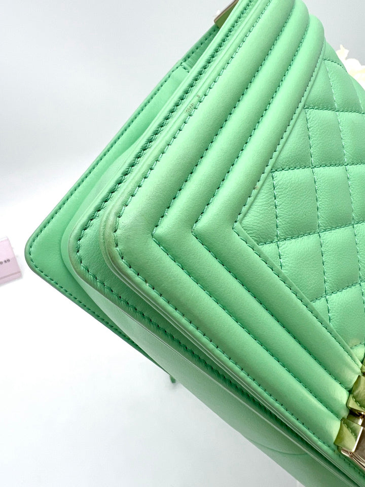 CHANEL LAMBSKIN OLD MEDIUM BOY