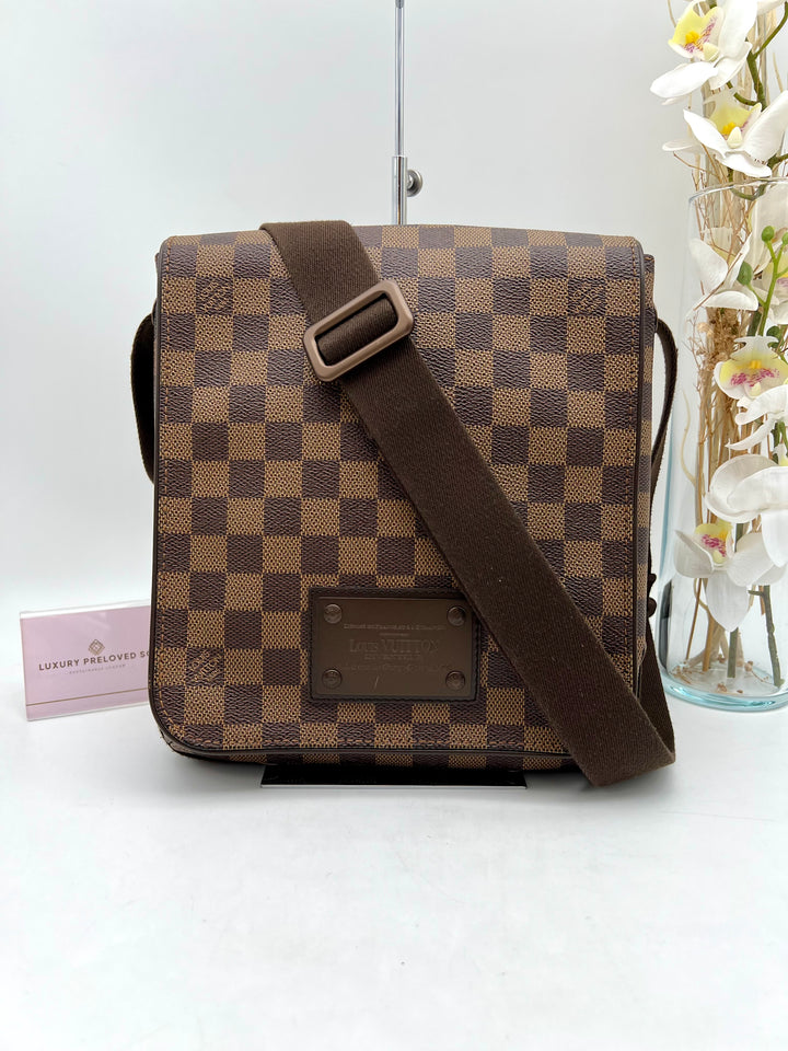 LOUIS VUITTON DISTRICT PM DAMEIR