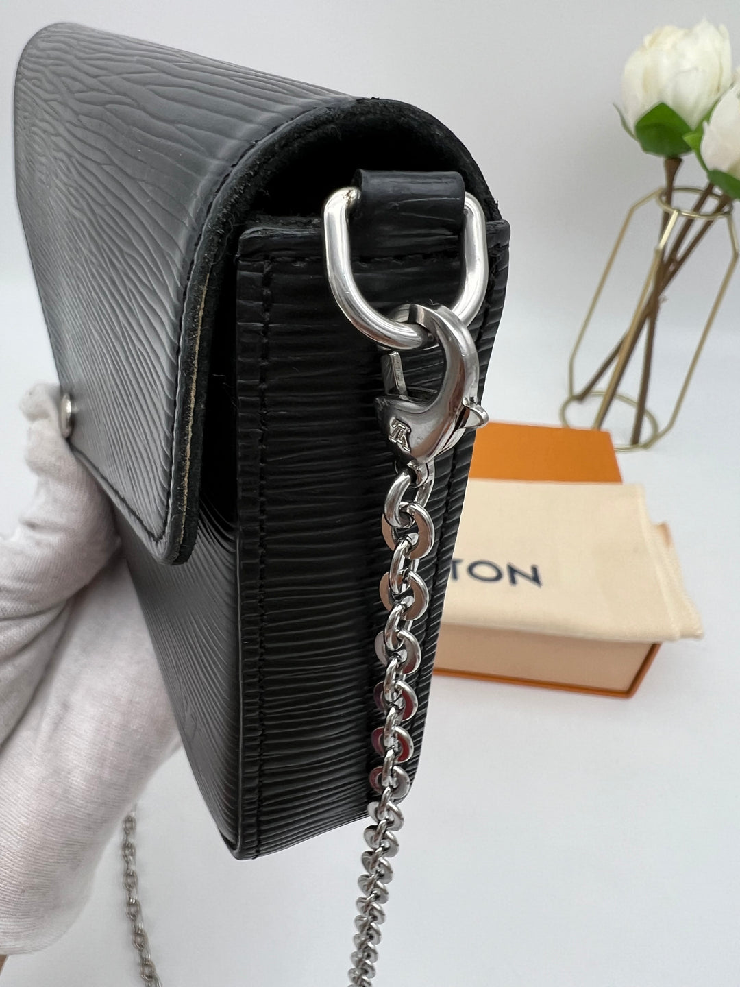 LOUIS VUITTON FELICIE EPI LEATHER