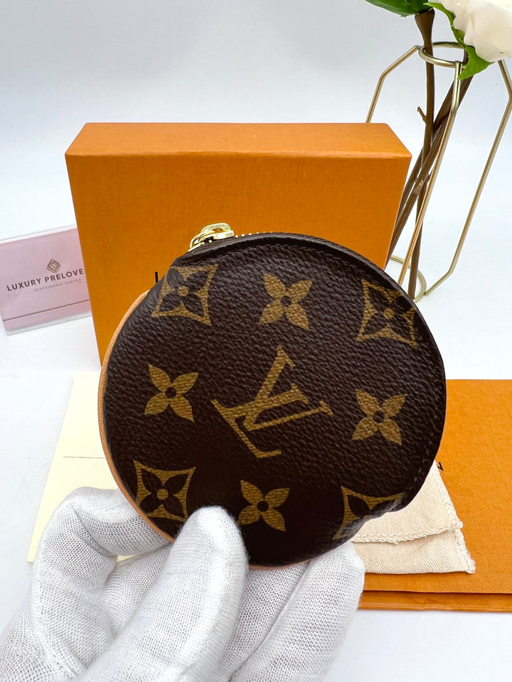 LOUIS VUITTON ROUND COIN PURSE MONOGRAM