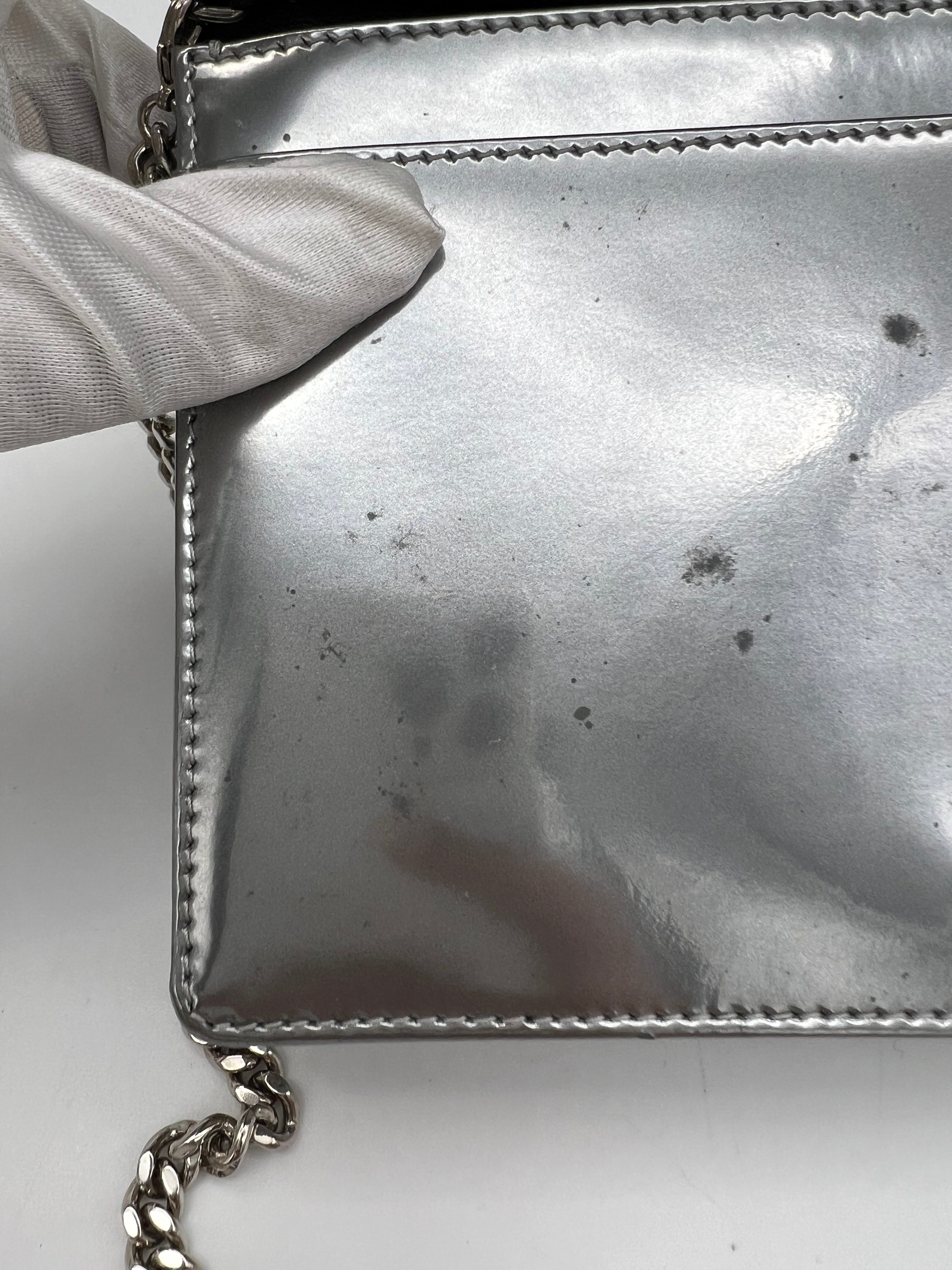 CHRISTIAN DIOR DIORAMA METALLIC SILVER CHAIN BAG – Luxury Preloved SG