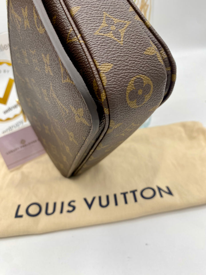 LOUIS VUITTON POCHETTE METIS MONOGRAM