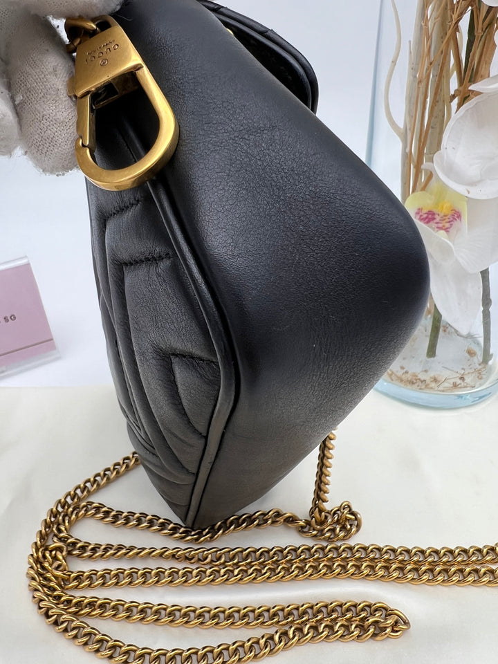 GUCCI GG MARMONT SUPER MINI METALASSE BLACK