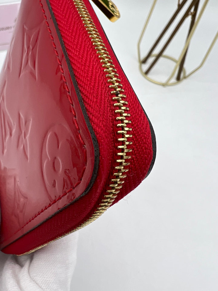 LOUIS VUITTON VERNIS ZIPPY COIN PURSE