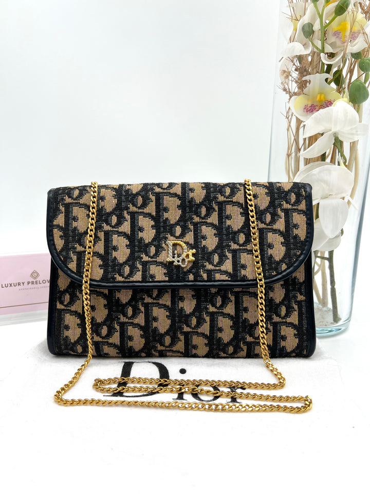 CHRISTIAN DIOR VINTAGE SHOULDER CHAIN BAG