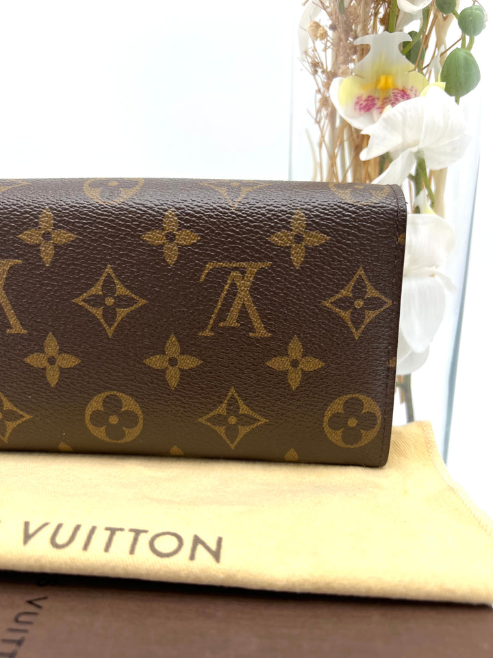 LOUIS VUITTON SARAH WALLET MONOGRAM