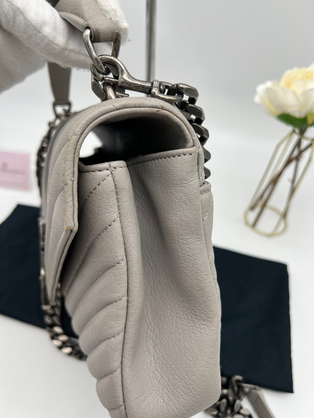 YVES SAINT LAURENT COLLEGE CHEVRON QUILTED BAG SHW MEDIUM