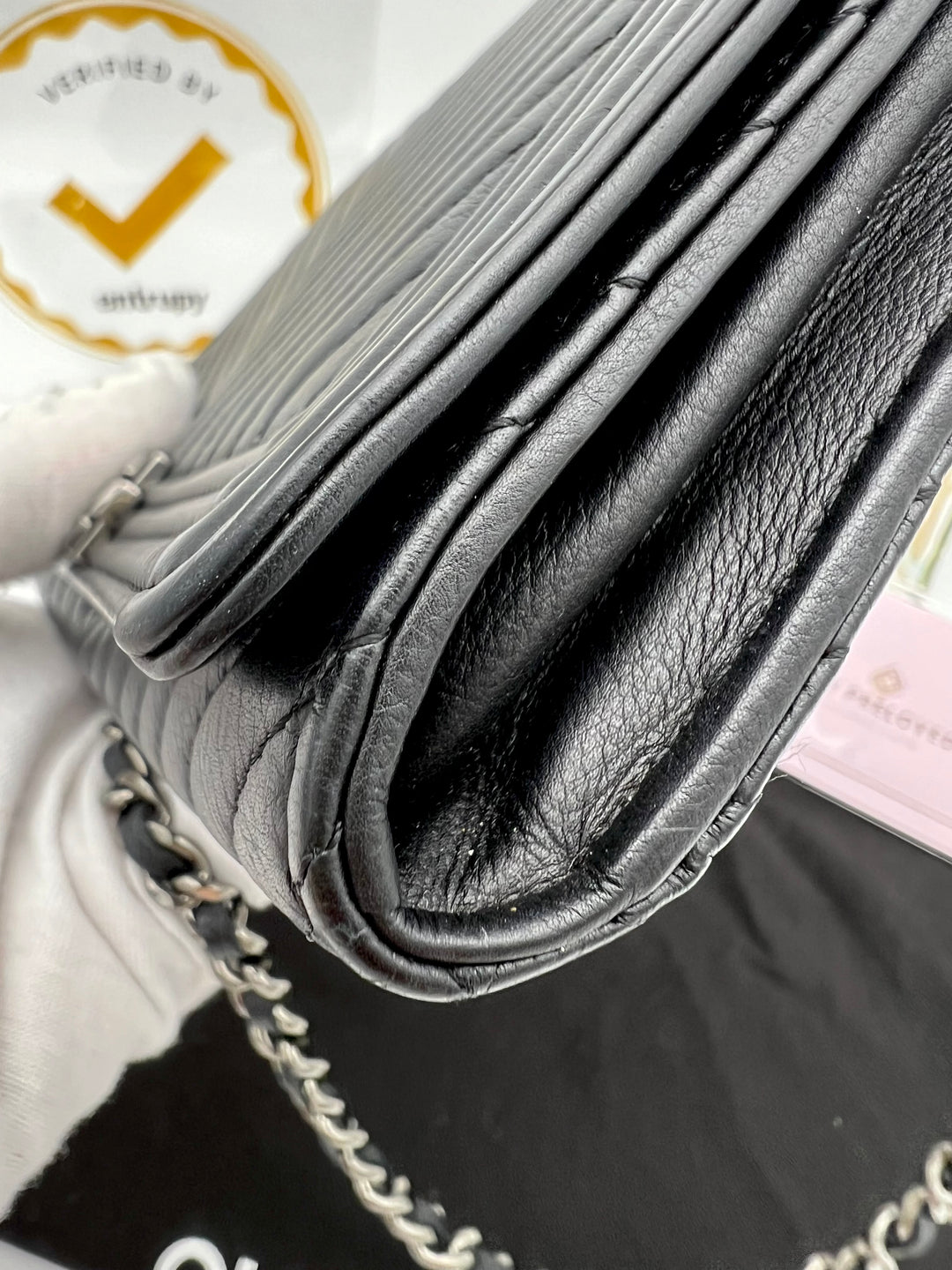 CHANEL CHEVRON CALFSKIN BOY WALLET ON CHAIN