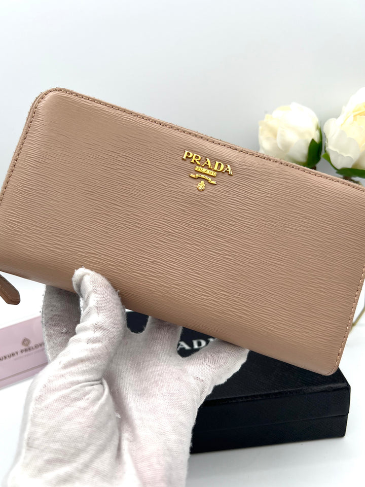 PRADA WALLET ZIP LONG SAFFIANO LEATHER