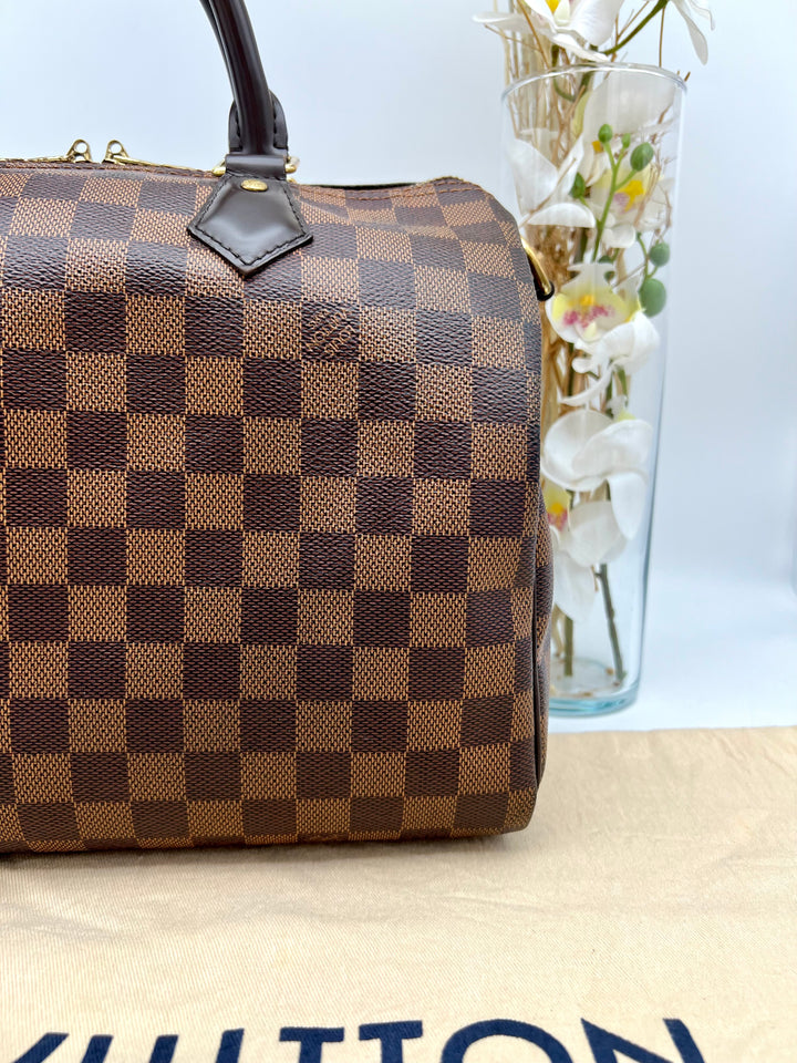LOUIS VUITTON BANDOULIERE 30 DAMIER EBENE