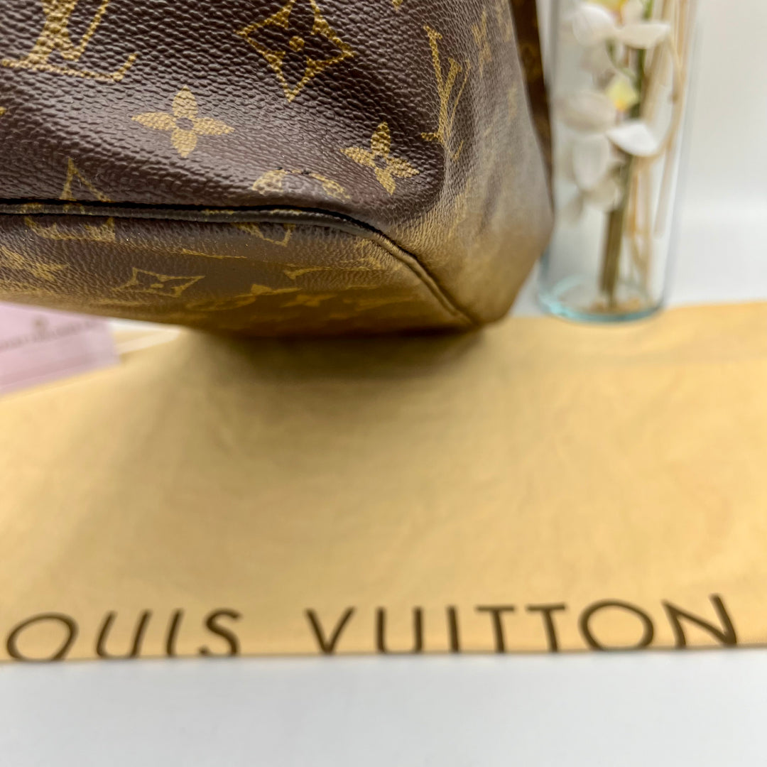 LOUIS VUITTON GM MONOGRAM