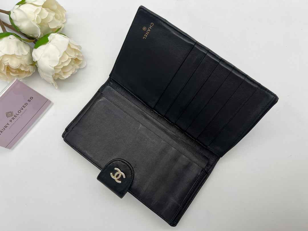 CHANEL VINTAGE WALLET