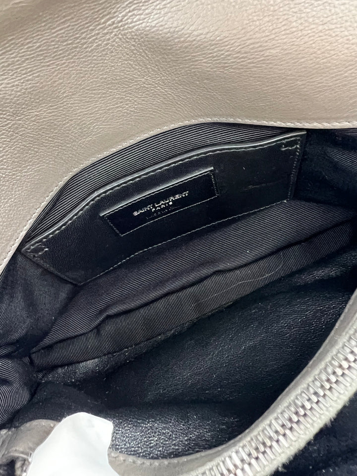 YVES SAINT LAURENT COLLEGE CHEVRON QUILTED BAG SHW MEDIUM