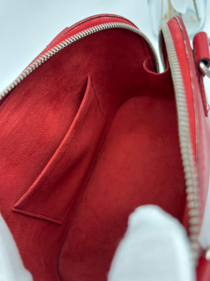 LOUIS VUITTON ALMA BB EPI