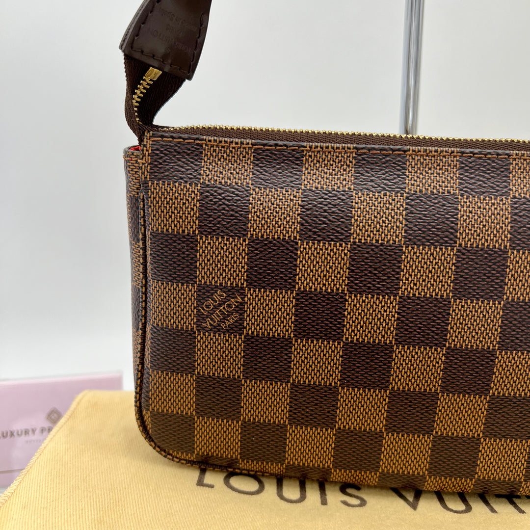 LOUIS VUITTON DAMIER EBENE POCHETTE ACCESSOIRES (new model)