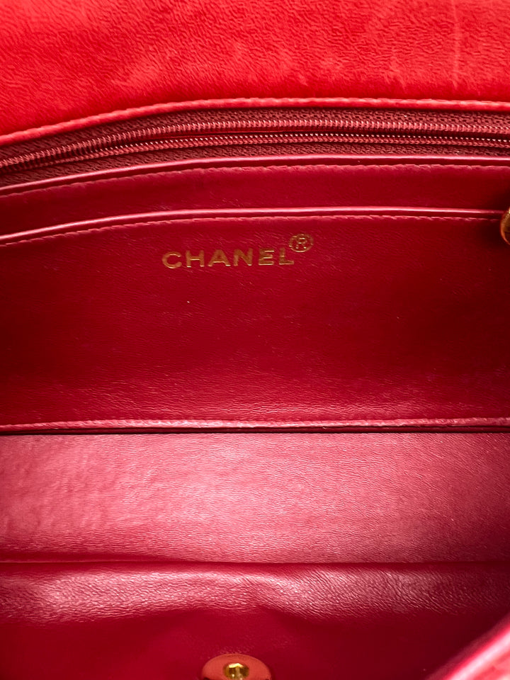 CHANEL RED LAMBSKIN METALASSE CHAIN BAG