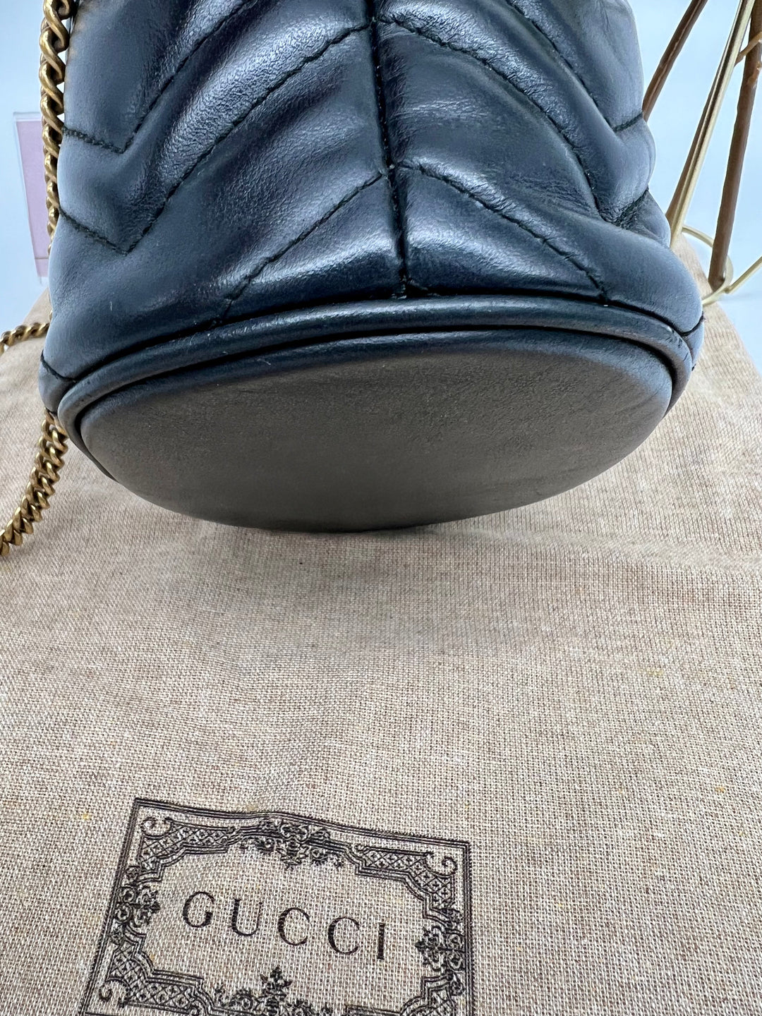GUCCI MARMONT QUILTED GHW BUCKET BAG