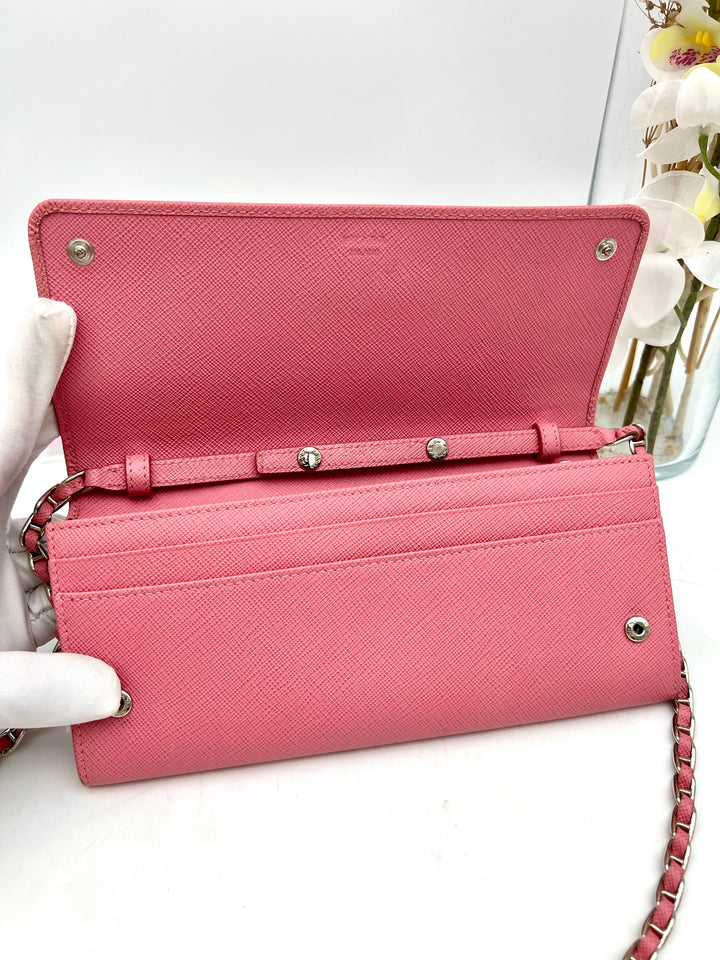 PRADA SAFFIANO WALLET ON CHAN