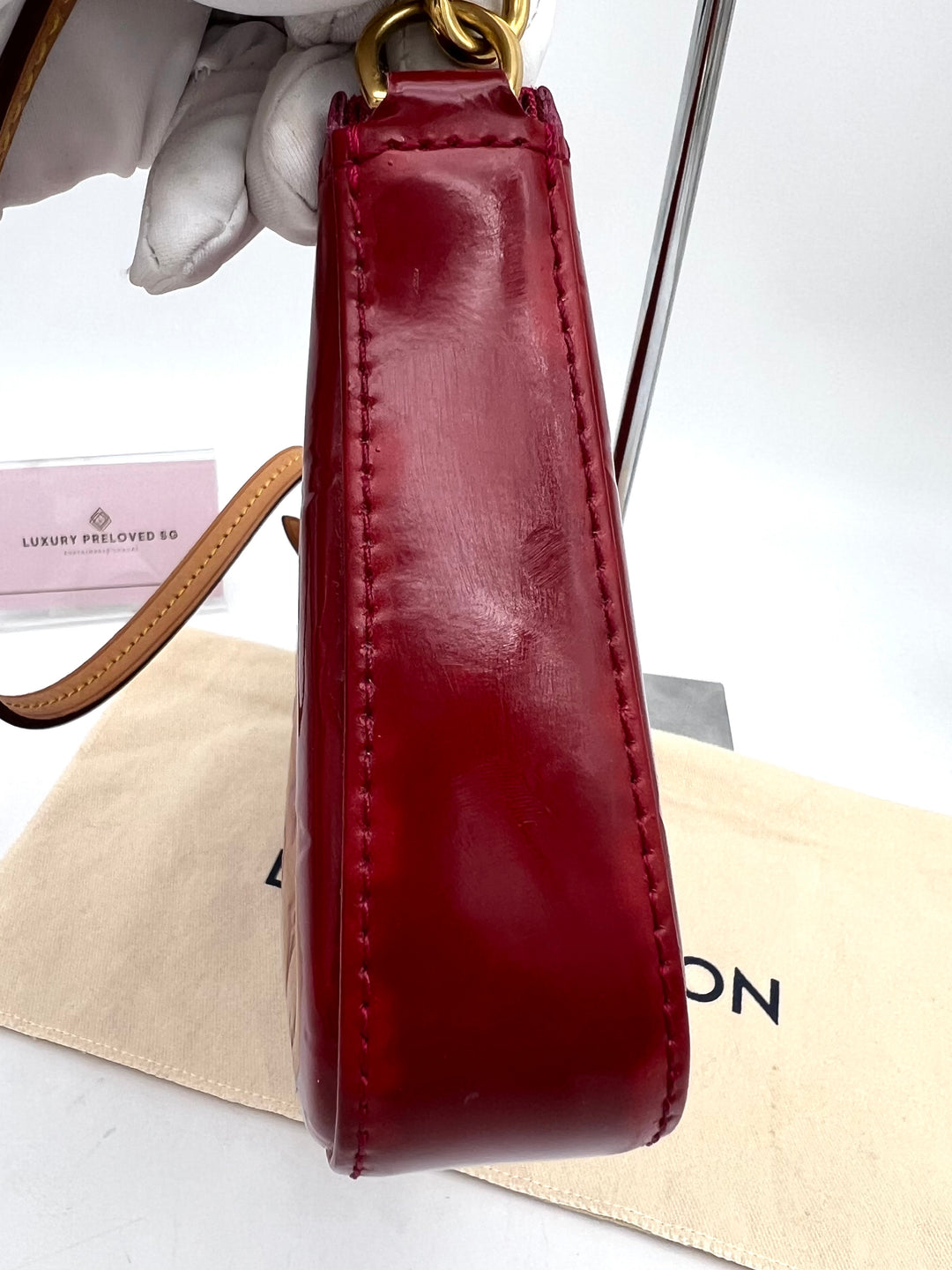 LOUIS VUITTON POCHETTE ACCESSOIRES VERNIS ( NEW MODEL )