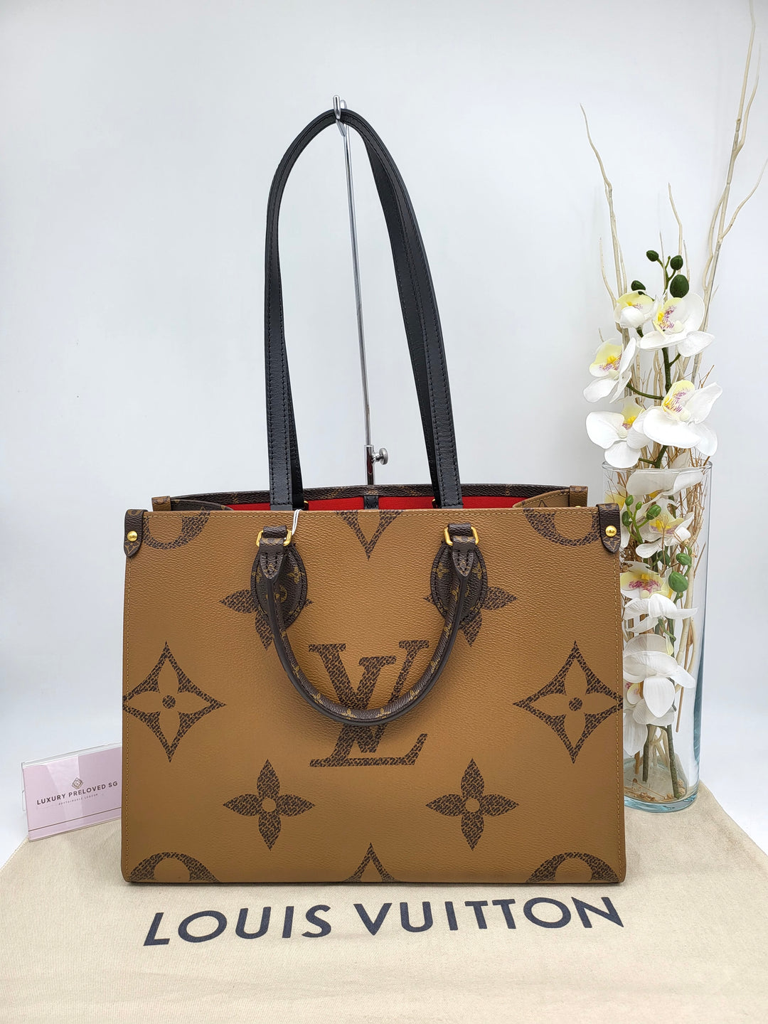 LOUIS VUITTON ON THE GO MM REVERSED