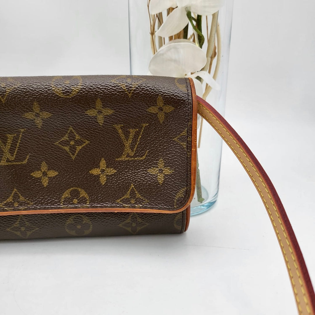 LOUIS VUITTON TWIN POCHETTE GM