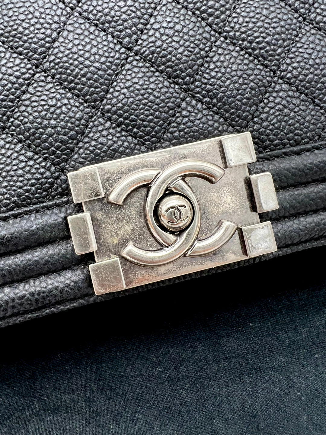 CHANEL CAVIAR OLD MEDIUM BOY