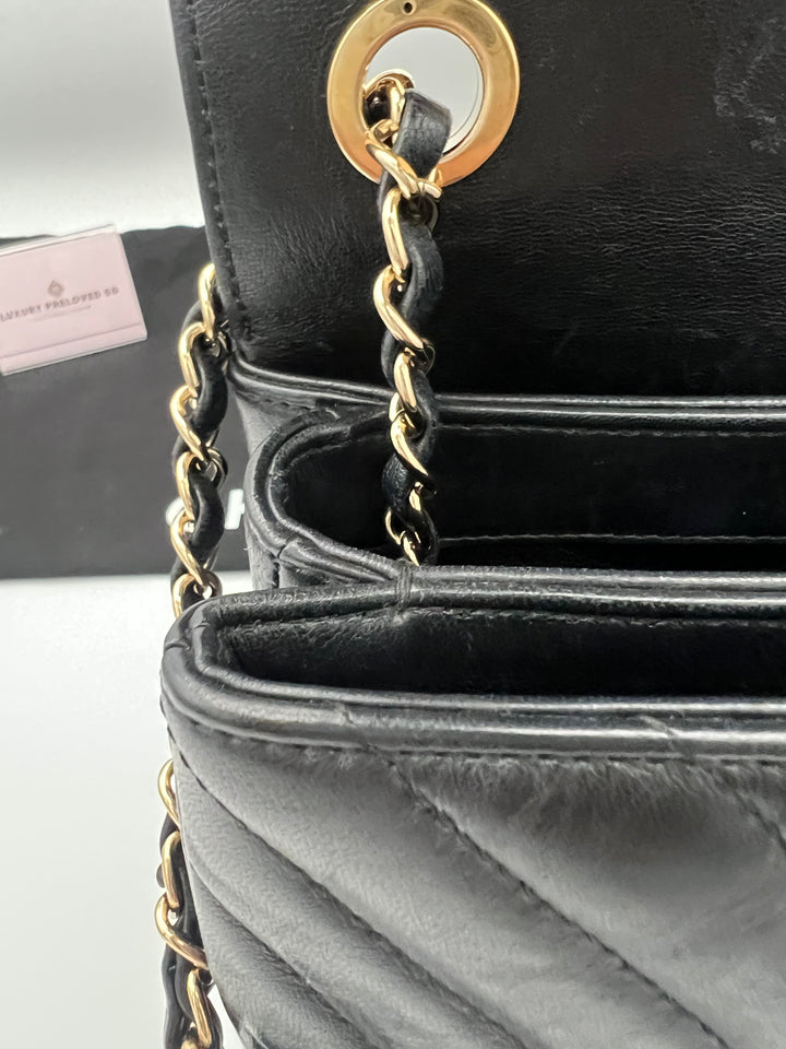 CHANEL TRENDY CHEVRON LAMBSKIN NO.25