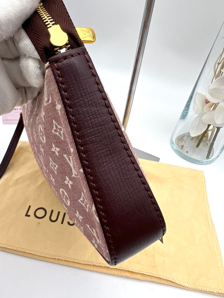 LOUIS VUITTON POCHETTE ACCESSORIES IDYLLE