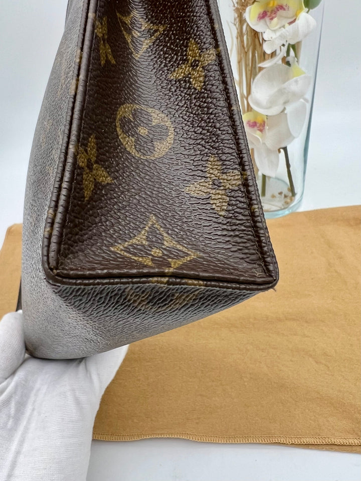 LOUIS VUITTON TOILETRY POUCH