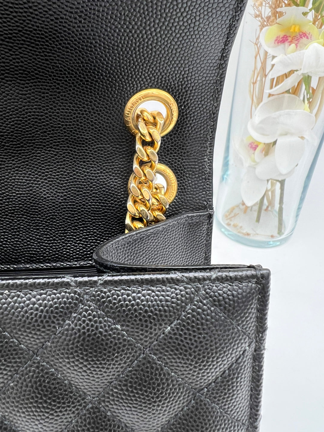 YVES SAINT LAURENT MEDIUM ENVELOPE LEATHER GHW