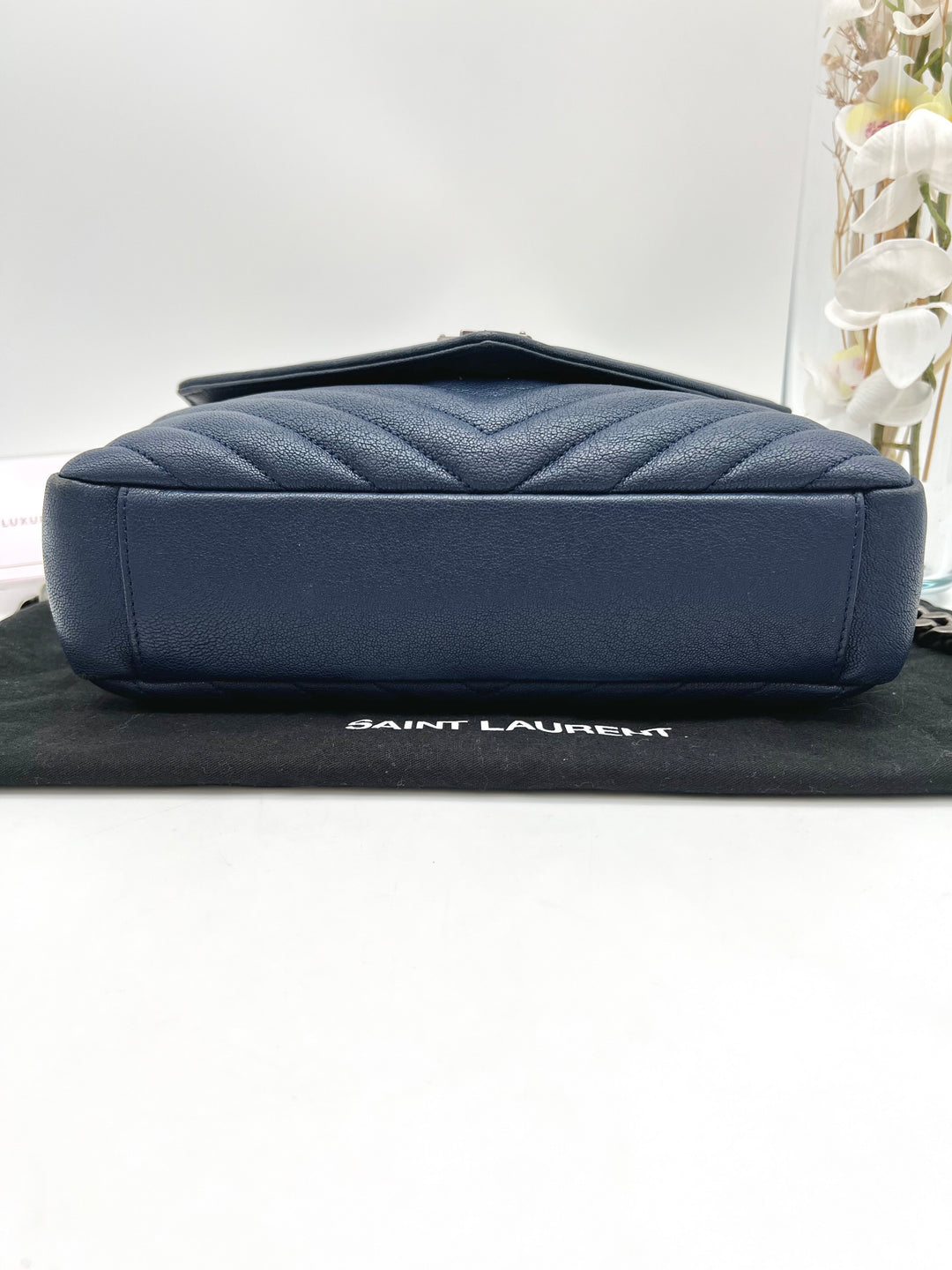 YVES SAINT LAURENT COLLEGE CHEVRON QUILTED BAG GHW MEDIUM