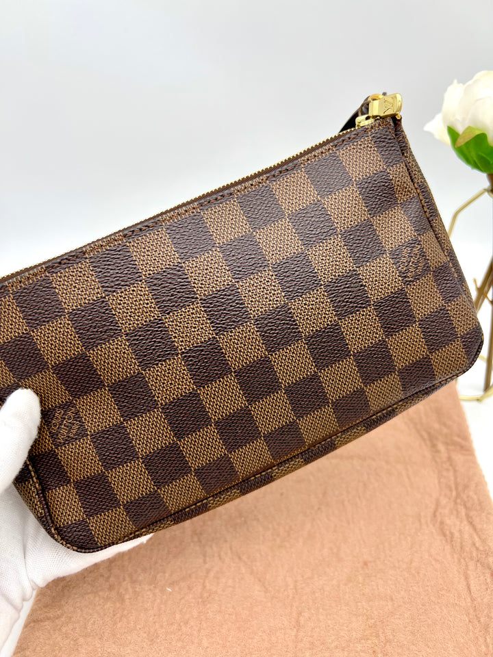 LOUIS VUITTON POCHETTE ACCESSORIES DAMIER