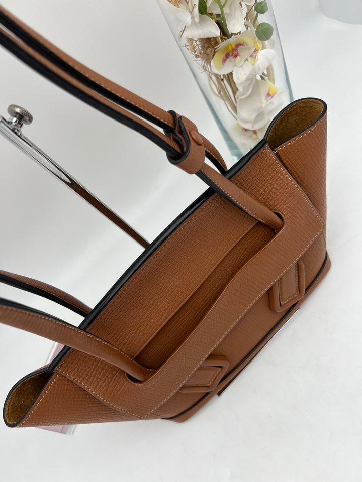 BOTTEGA VENETA ACRO GRAINY CALFSKIN