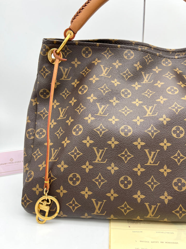 LOUIS VUITTON ARTSY MONOGRAM MM