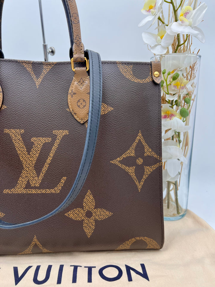 LOUIS VUITTON ON THE GO MM REVERSED