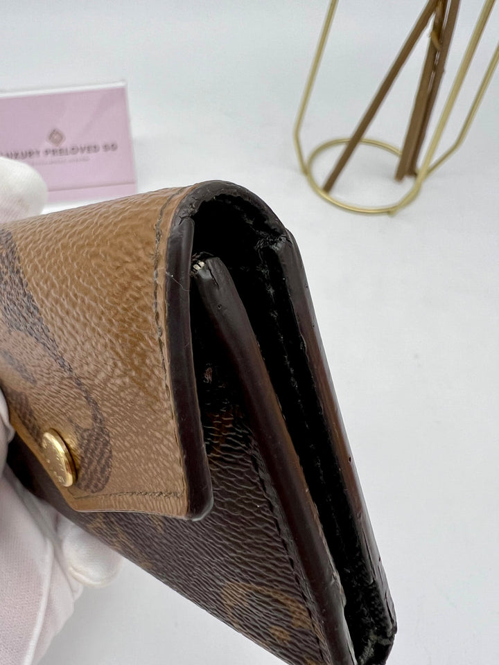 LOUIS VUITTON ZOE WALLET REVERSED
