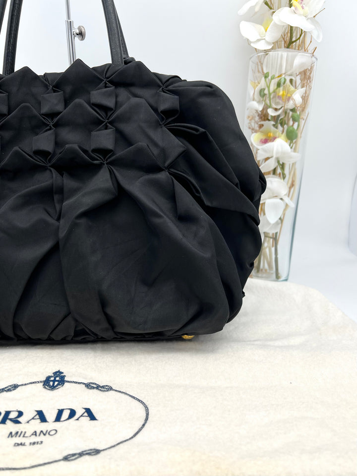 PRADA NYLON PLEATED HANDLE NYLON