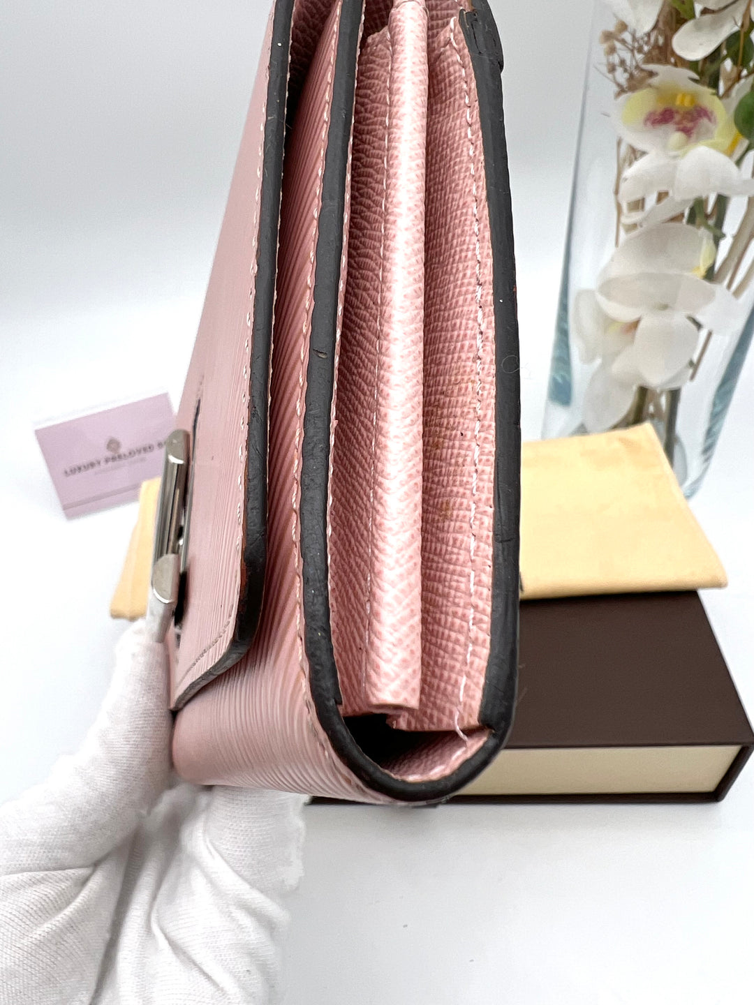 LOUIS VUITTON TWIST WALLET