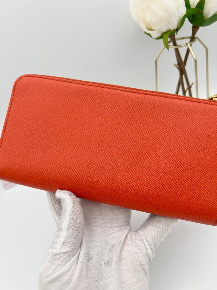 PRADA WALLET ZIP LONG SAFFIANO LEATHER