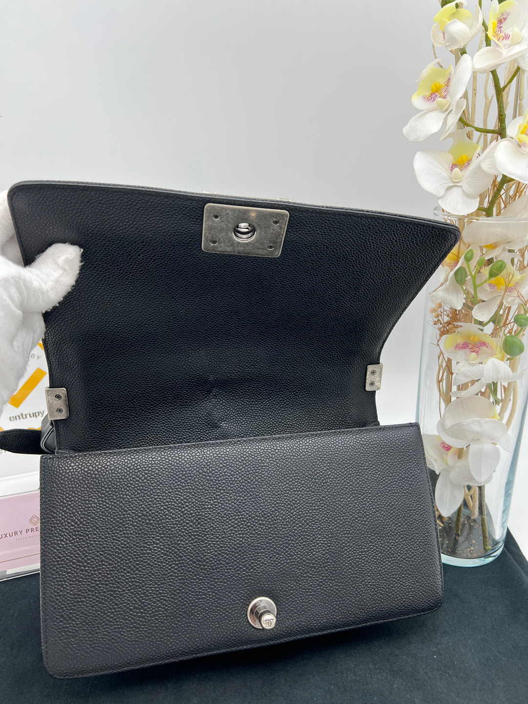 CHANEL CAVIAR OLD MEDIUM BOY