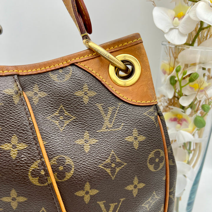 LOUIS VUITTON GALLIERA MM