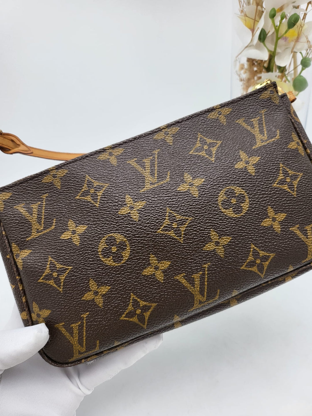 LOUIS VUITTON POCHETTE ACCESSORIES MONOGRAM