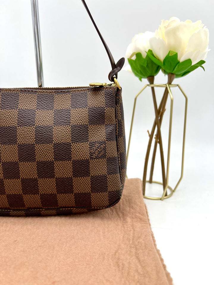 LOUIS VUITTON POCHETTE ACCESSORIES DAMIER